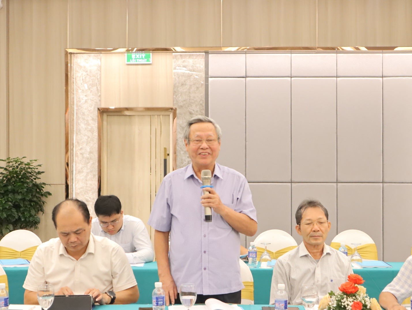 Hội thảo khoa học “Quản trị địa phương ở đơn vị hành chính đô thị tỉnh và cơ sở”