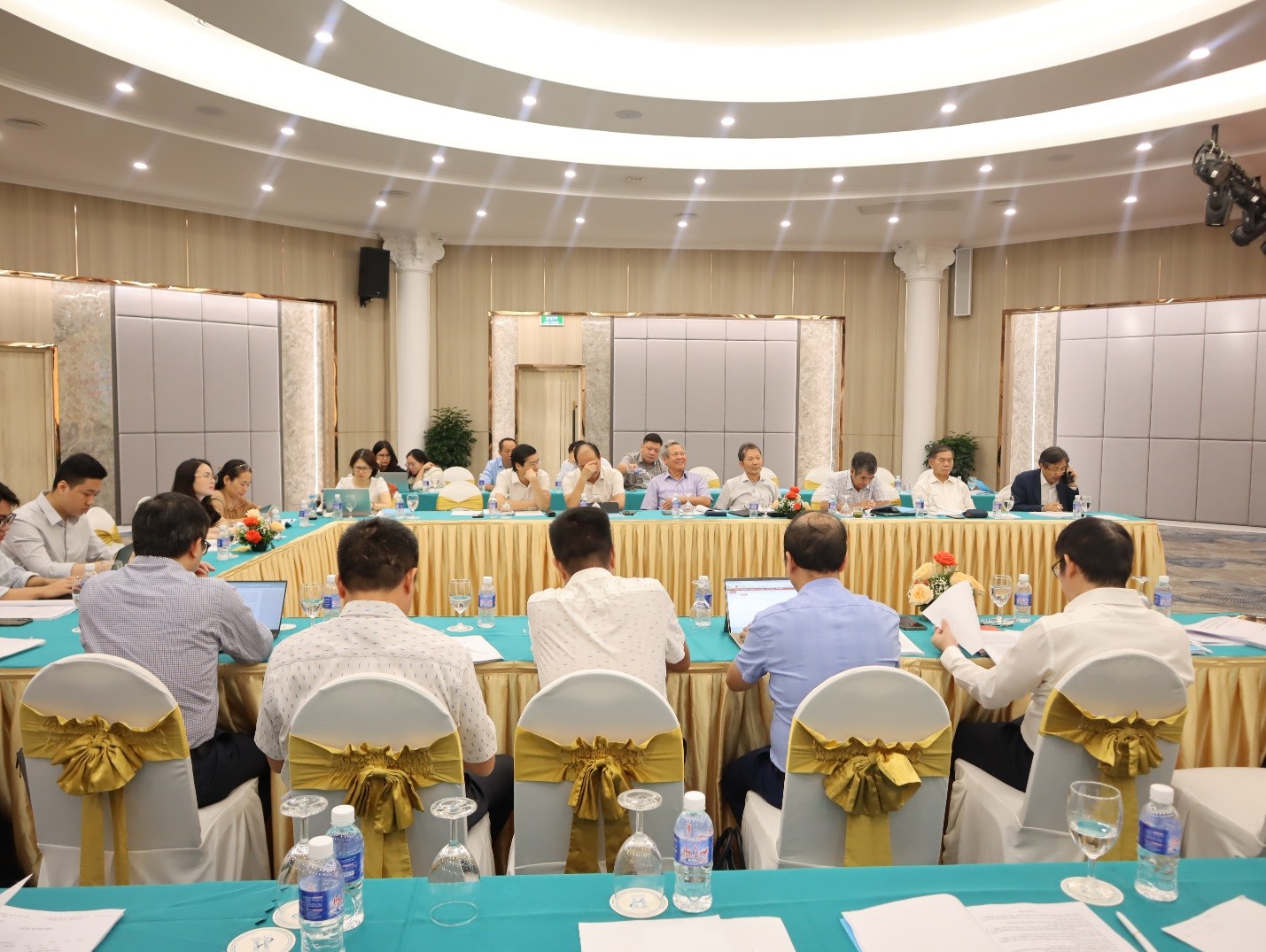 Hội thảo khoa học “Quản trị địa phương ở đơn vị hành chính đô thị tỉnh và cơ sở”
