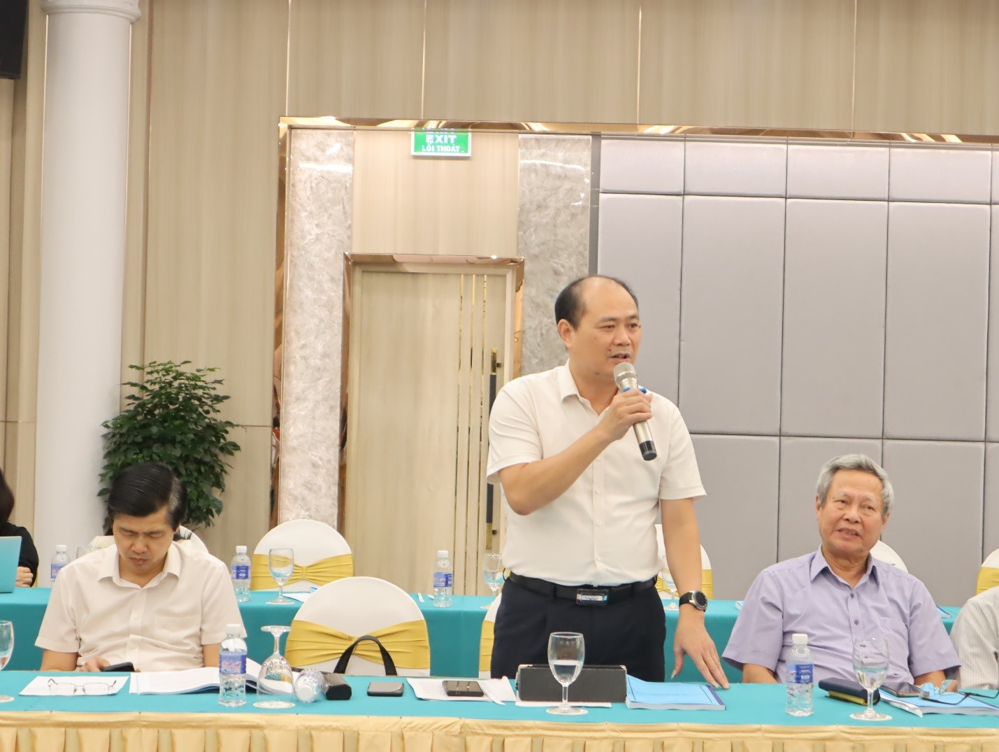 Hội thảo khoa học “Quản trị địa phương ở đơn vị hành chính đô thị tỉnh và cơ sở”