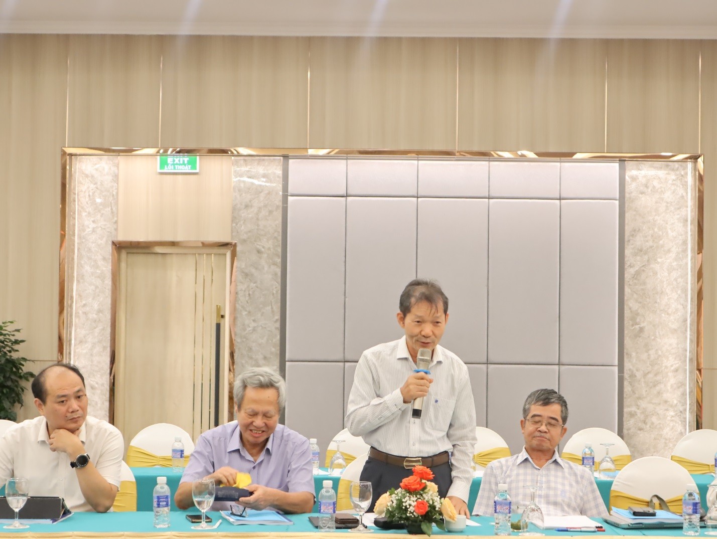 Hội thảo khoa học “Quản trị địa phương ở đơn vị hành chính đô thị tỉnh và cơ sở”